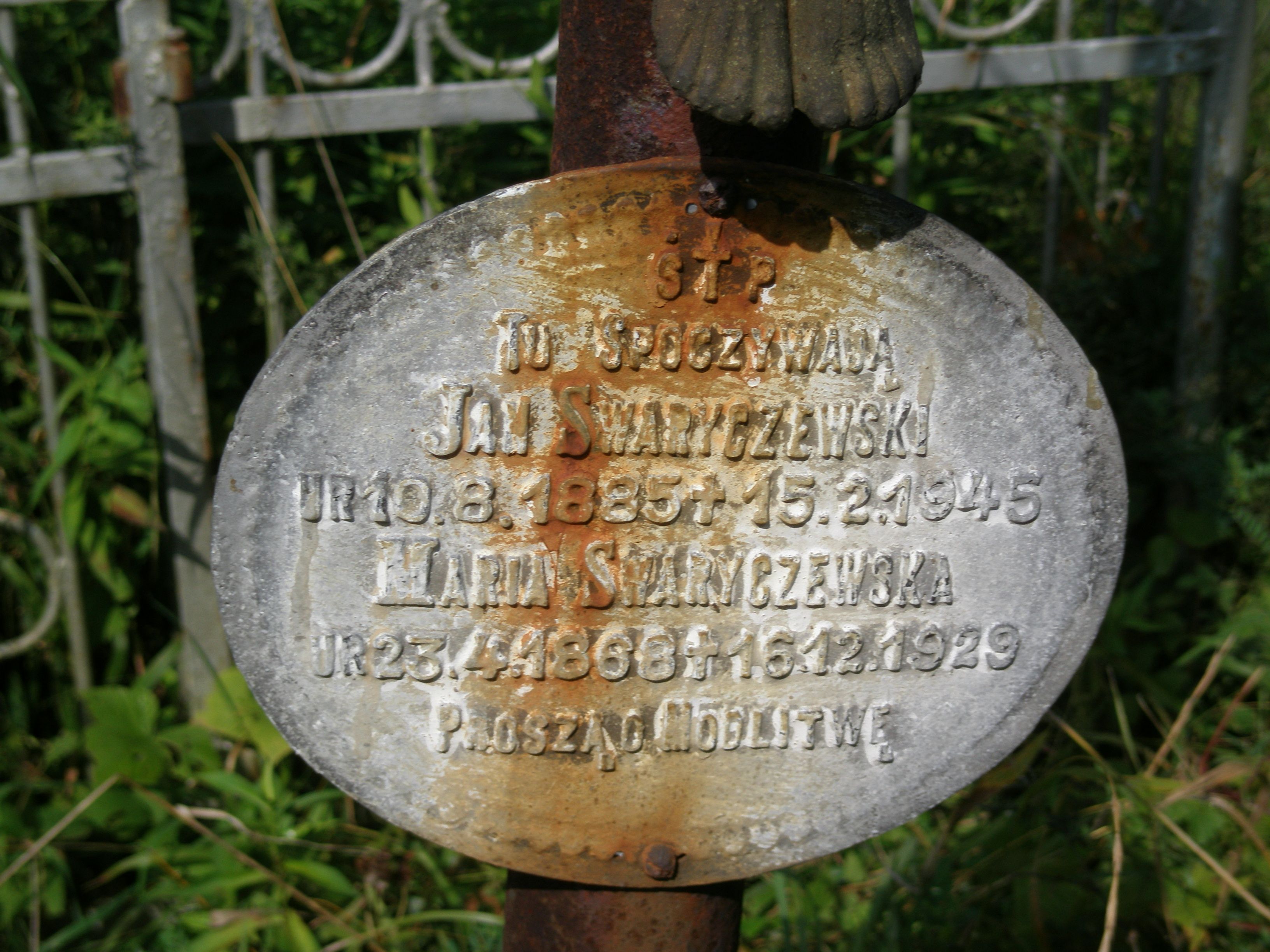 Inscription from the gravestone of Maria and Jan Swaryczewski, as of 2006