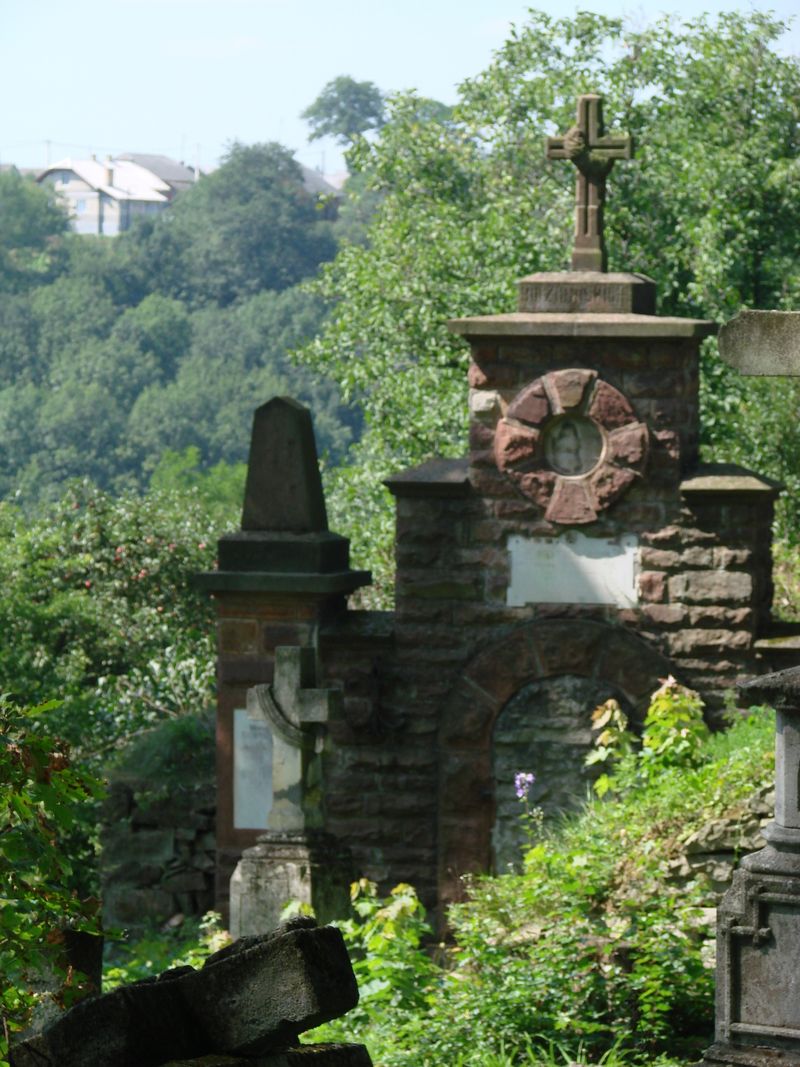 Cmentarz miejski w Buczaczu
