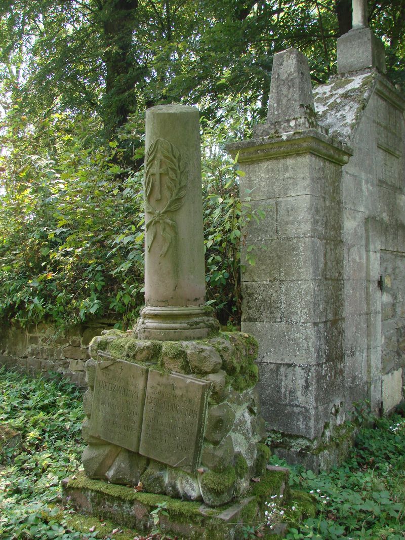 Cmentarz miejski w Buczaczu