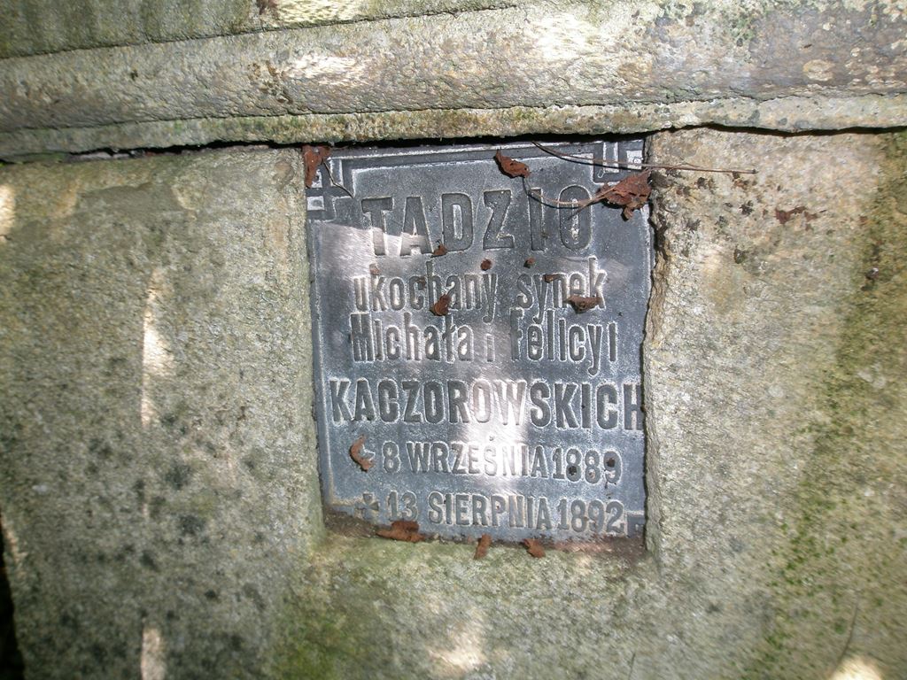 Tombstone of Tadeusz Kaczorowski, Osowce cemetery, as of 2006