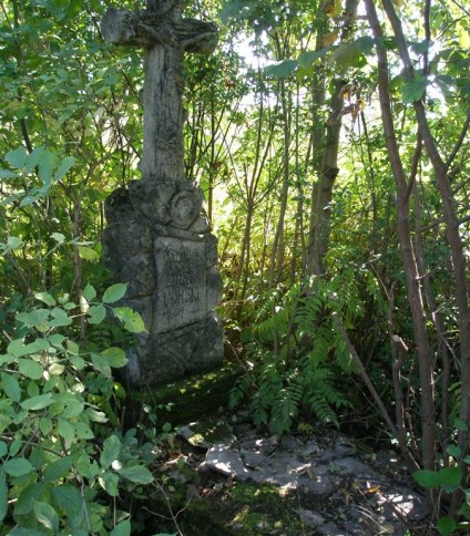 Nagrobek Józefa Górskiego, cmentarz w Podzameczku, stan z 2006
