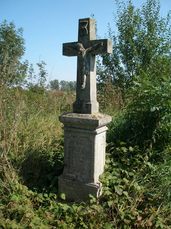 Nagrobek Barbary i Jana Malinowskich, cmentarz w Podzameczku, stan z 2006