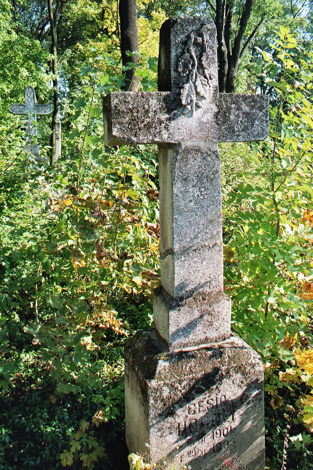 Nagrobek Czesława Hodoly, cmentarz miejski w Buczaczu, stan z 2005 r.