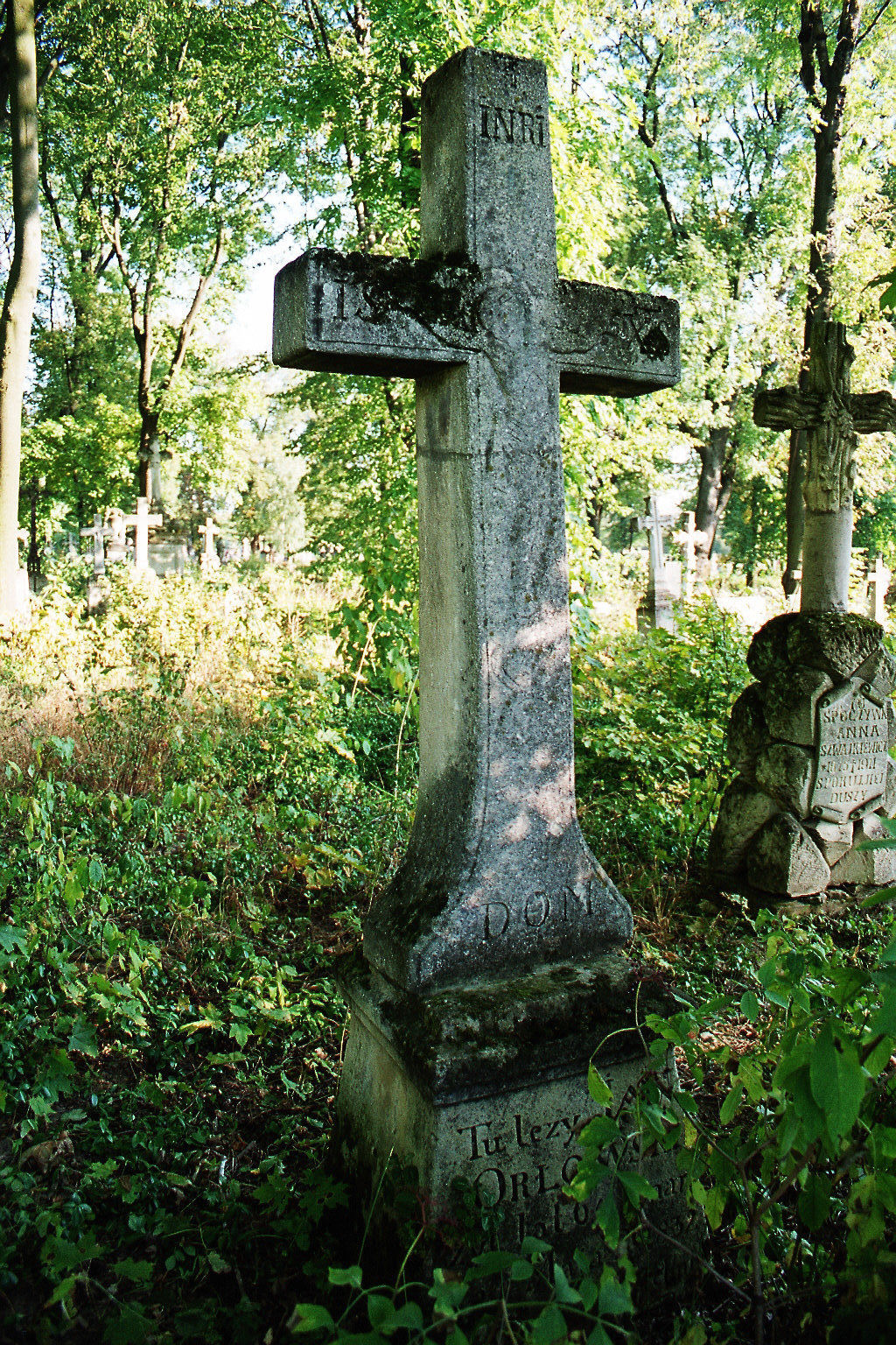 Nagrobek Jana Orłowskiego, cmentarz miejski w Buczaczu, stan z 2005 r.