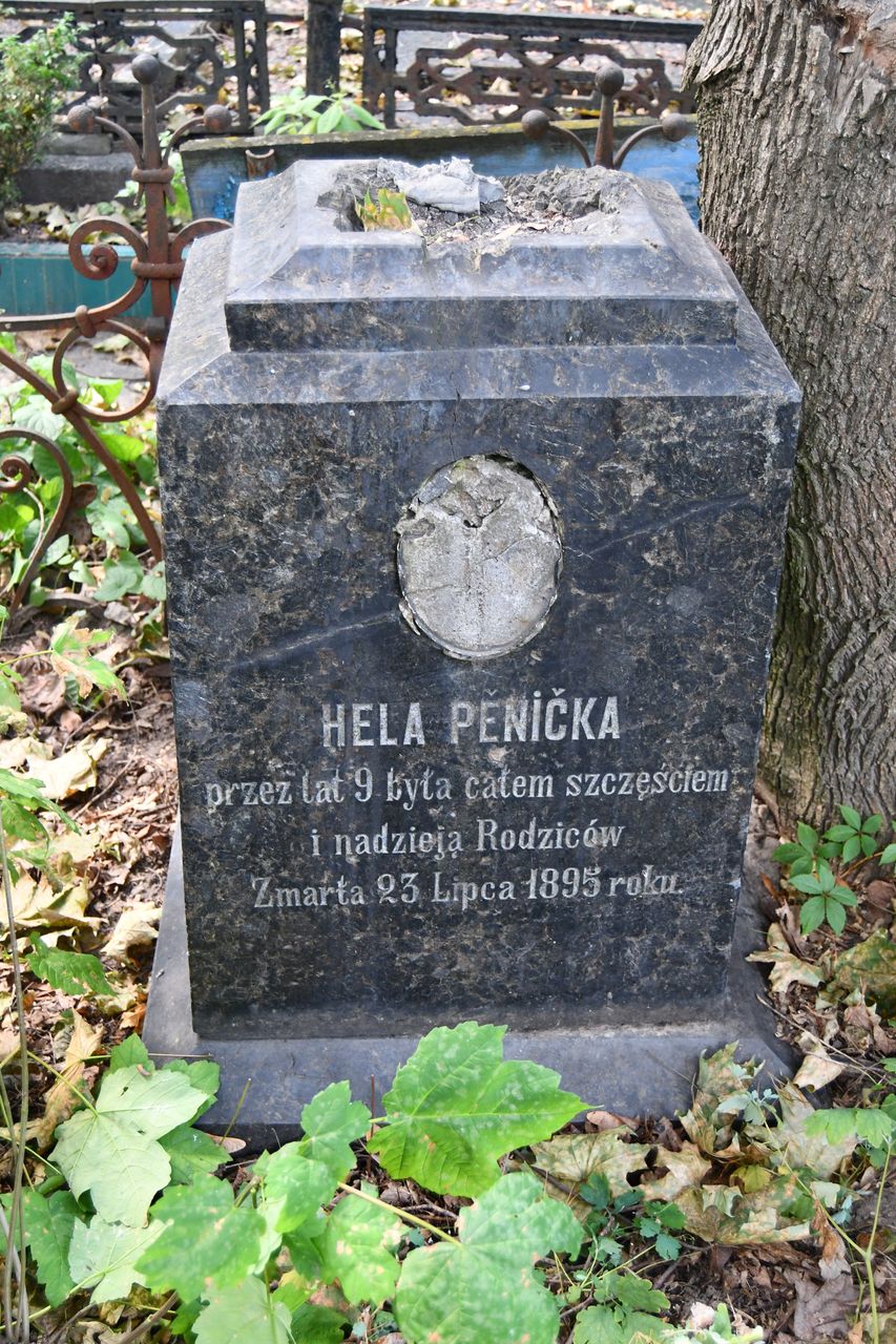 Fotografia przedstawiająca Tombstone of Hela Pěnička