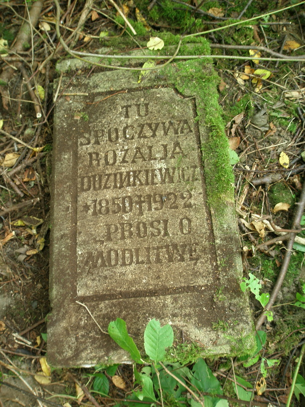 Tombstone of Rozalia Duzinkiewicz
