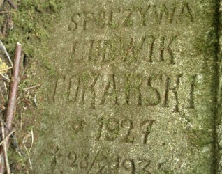 Nagrobek Ludwika Tokarskiego w Puźnikach