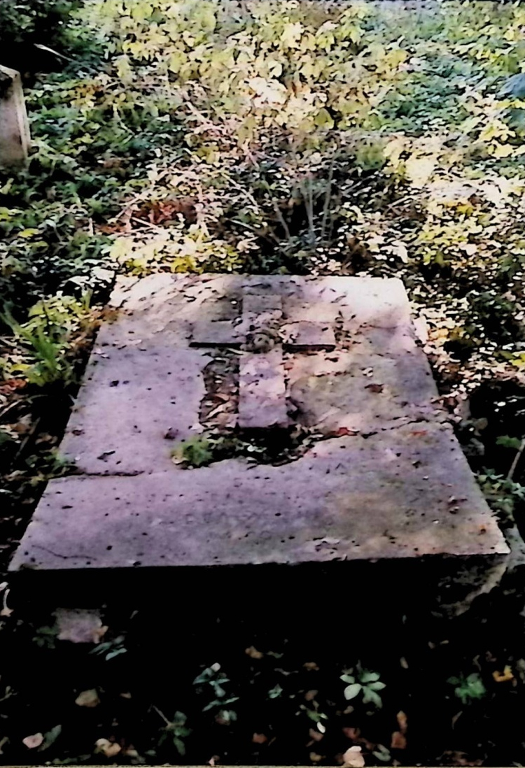 Photo montrant Tombstone of Tekla and Jędrzej Drapalski