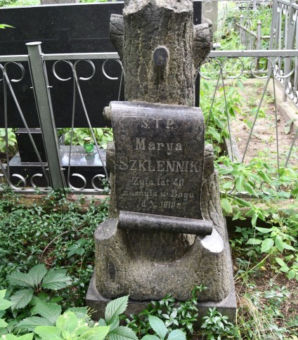 Nagrobek Marii Szklennik, cmentarz Bajkowa, Kijów