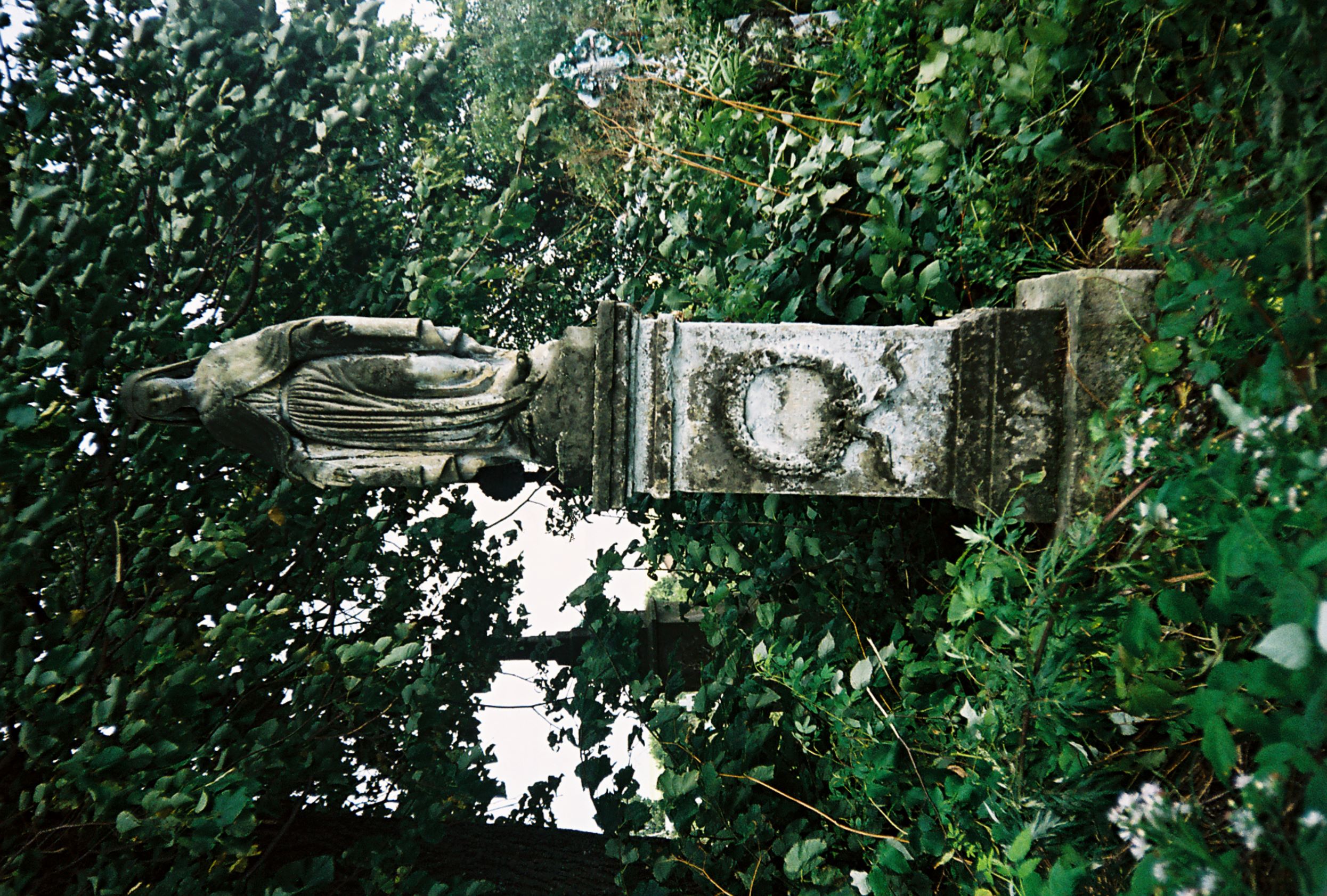 Nagrobek N.N., cmentarz w Medwedowcach, stan z 2006r.