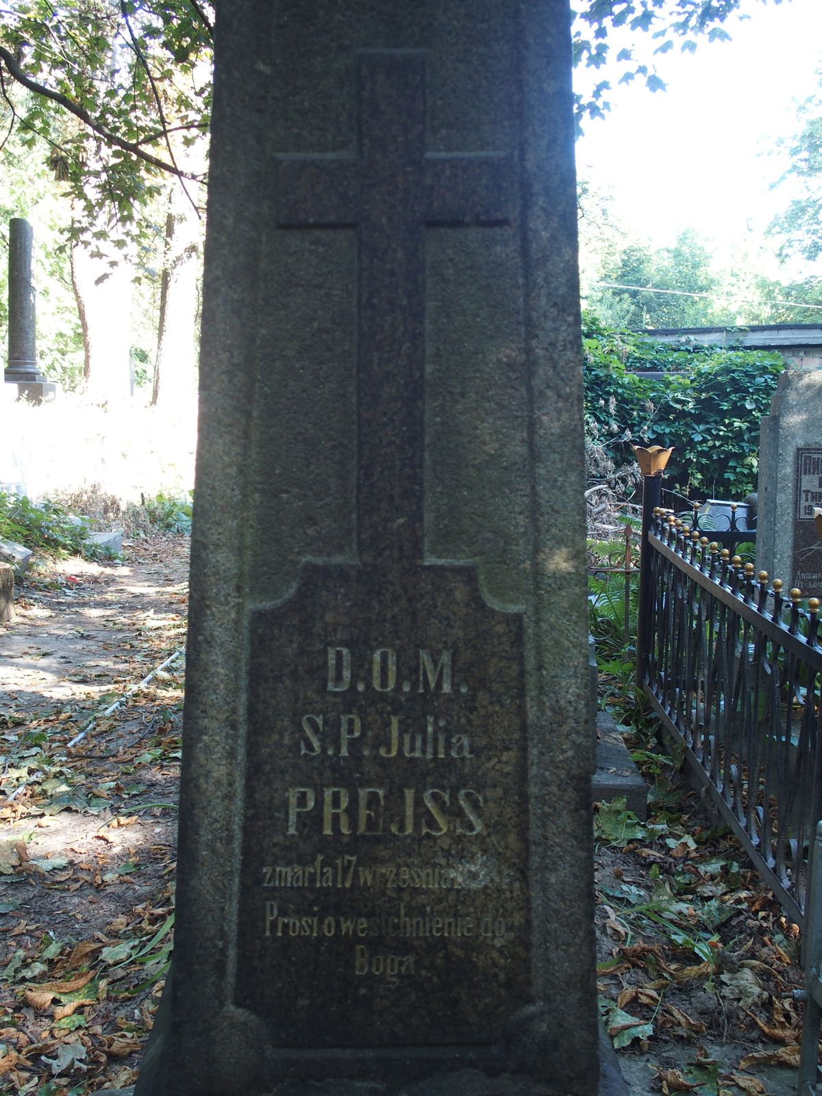 Fotografia przedstawiająca Gravestone of Julia Prejss