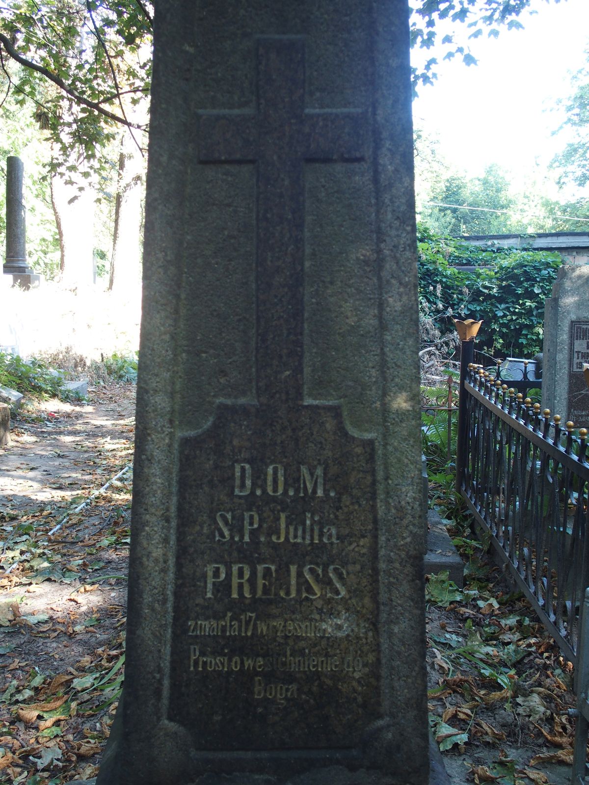 Photo montrant Gravestone of Julia Prejss