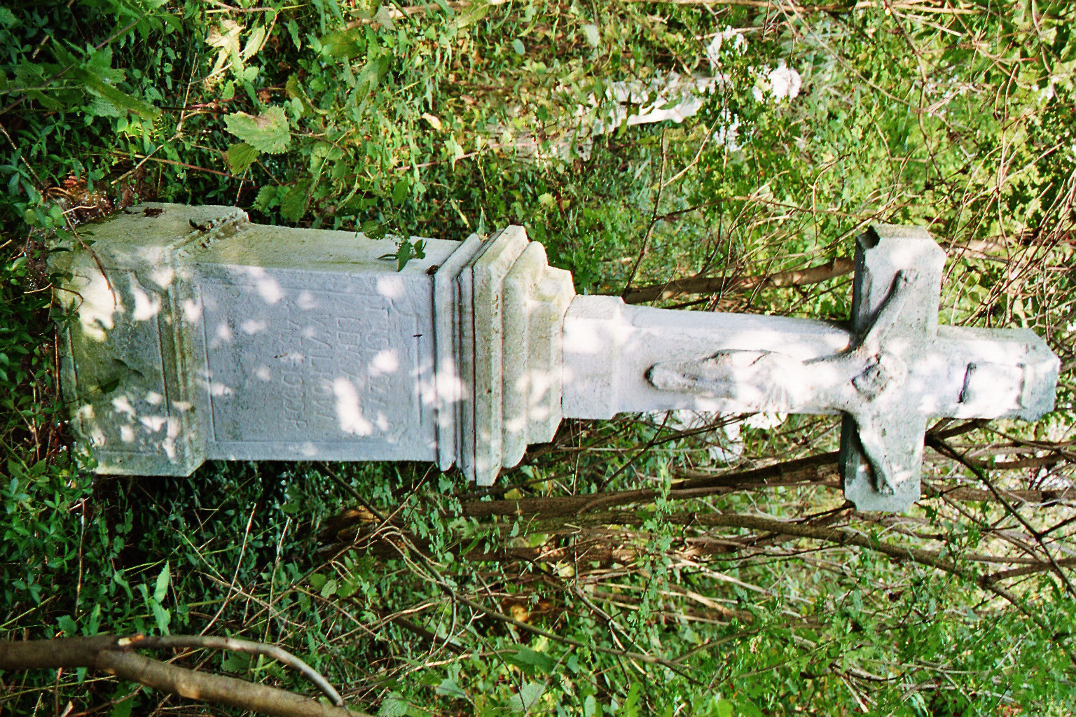 Tombstone of Aleksander Walk, cemetery in Burakówka, state from 2005