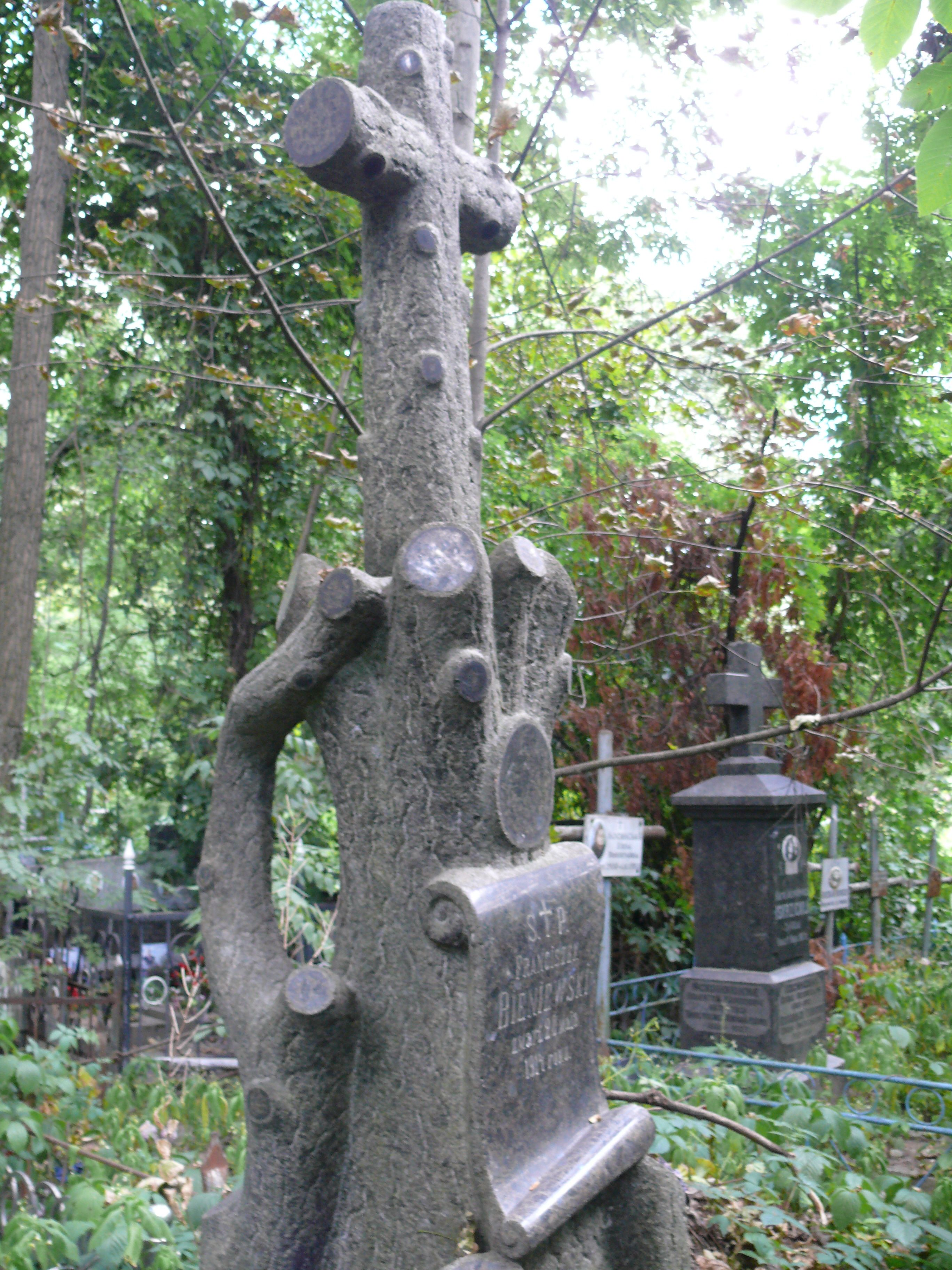 Tombstone of Franciszek Bieniewski