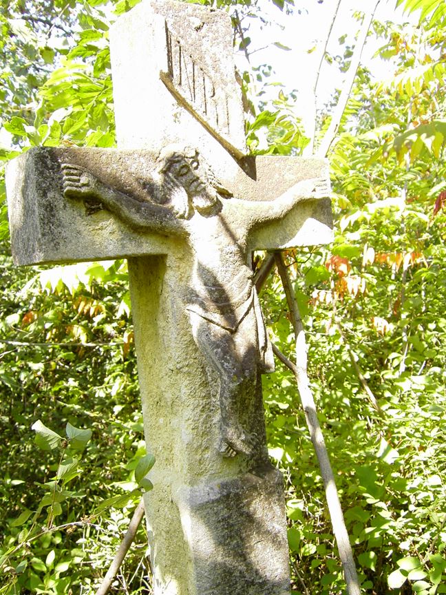 Tombstone of Albin Karpinski, cemetery in Hińkowce, state from 2005