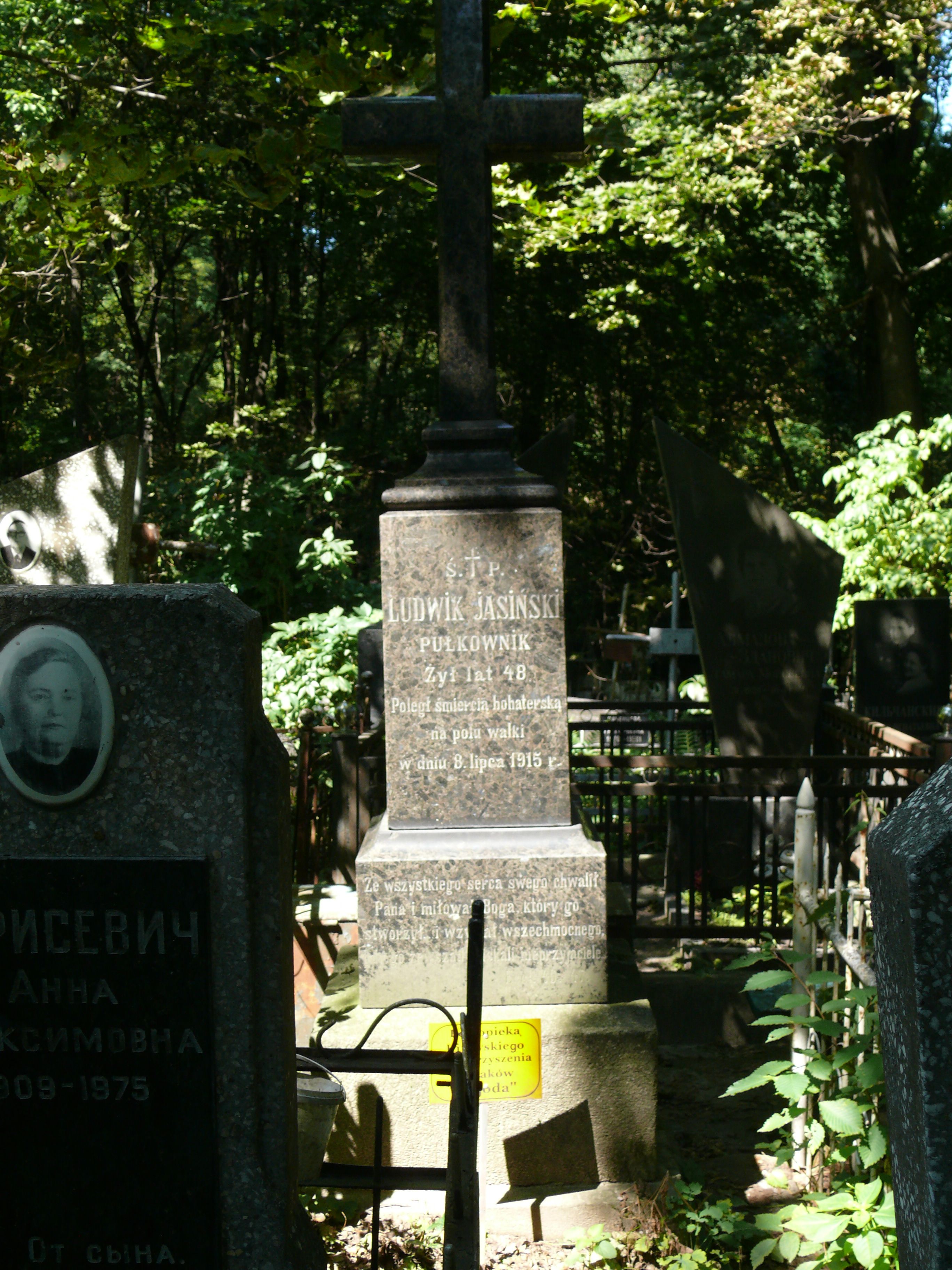 Tombstone of Ludwik Jasiński