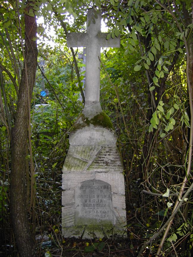Tombstone of Maria Wasławska, cemetery in Myszków, state from 2005