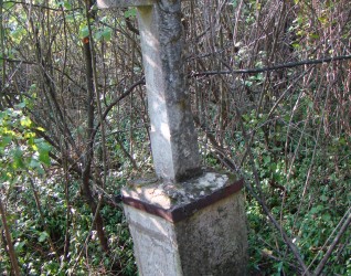 Nagrobek Katarzyny i Jana Młodynia, cmentarz w Czerwonogrodzie, stan z roku 2005