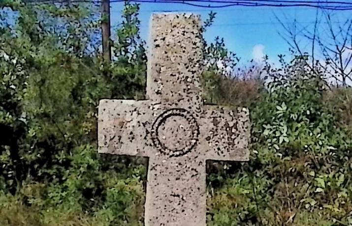 Photo montrant Tombstone of Aleksander Sawicki