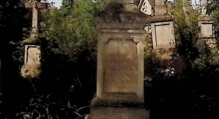 Photo montrant Tombstone of Catherine Tinc