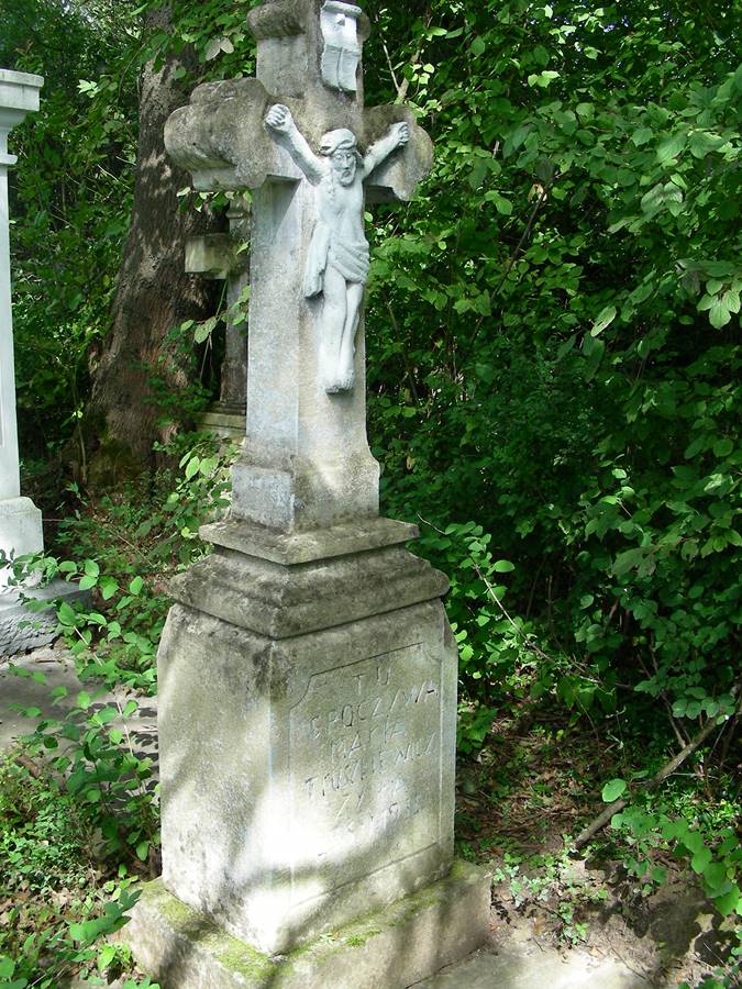 Tombstone of Maria Truszkiewicz, Jazłowiec cemetery, state from 2006