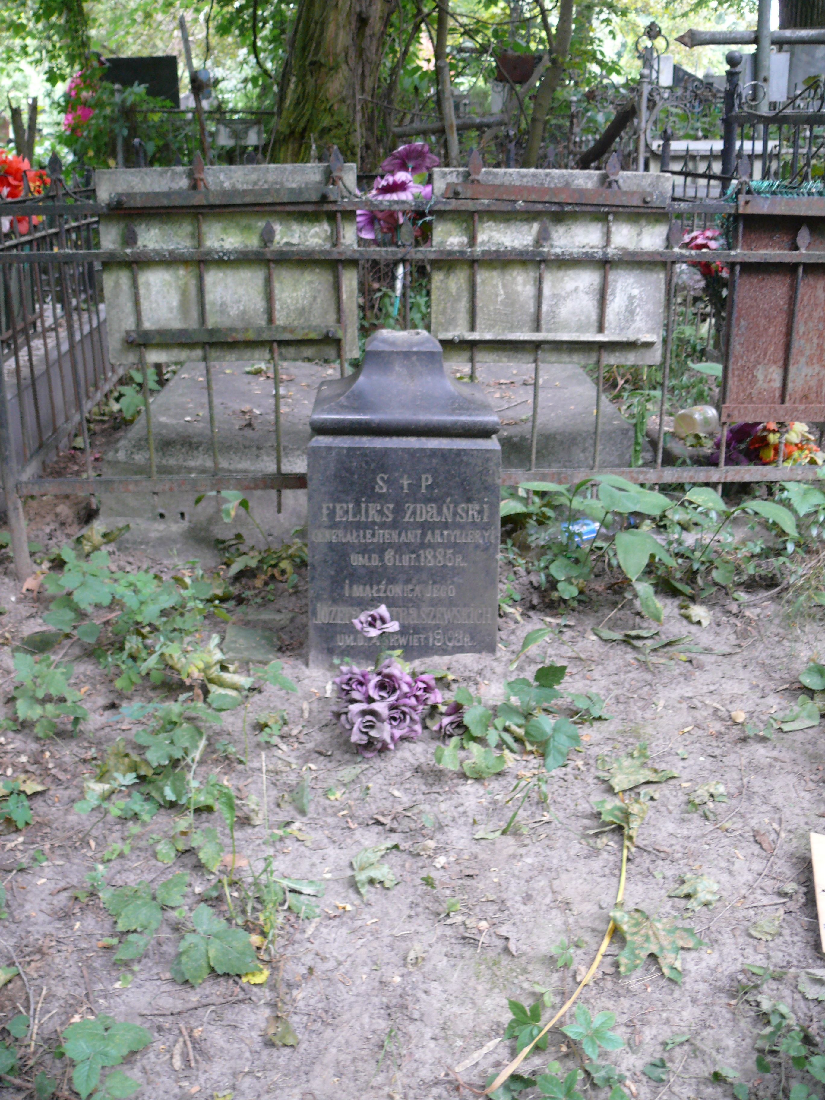 Tombstone of Feliks and Józefa Zdański