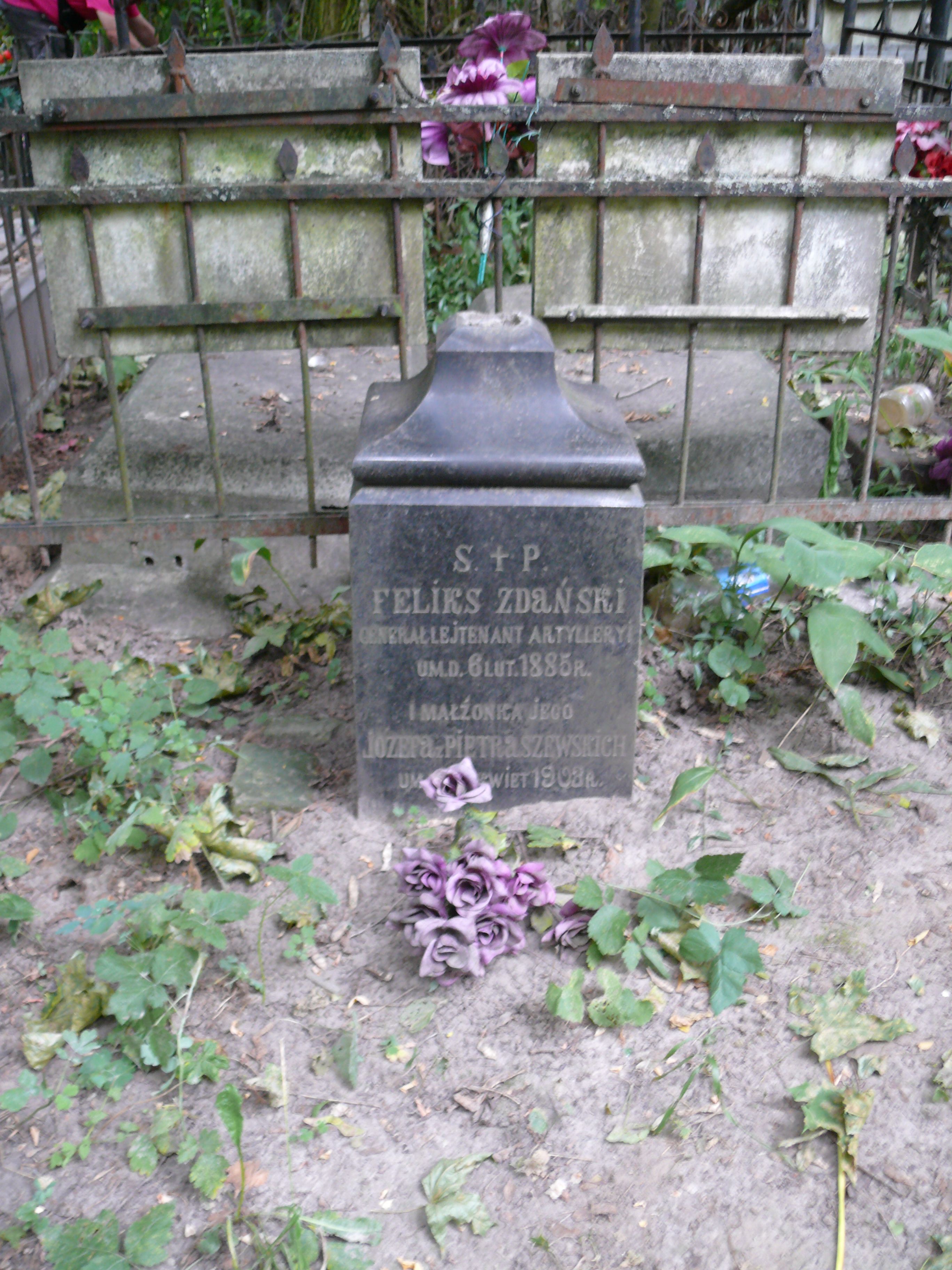Tombstone of Feliks and Józefa Zdański