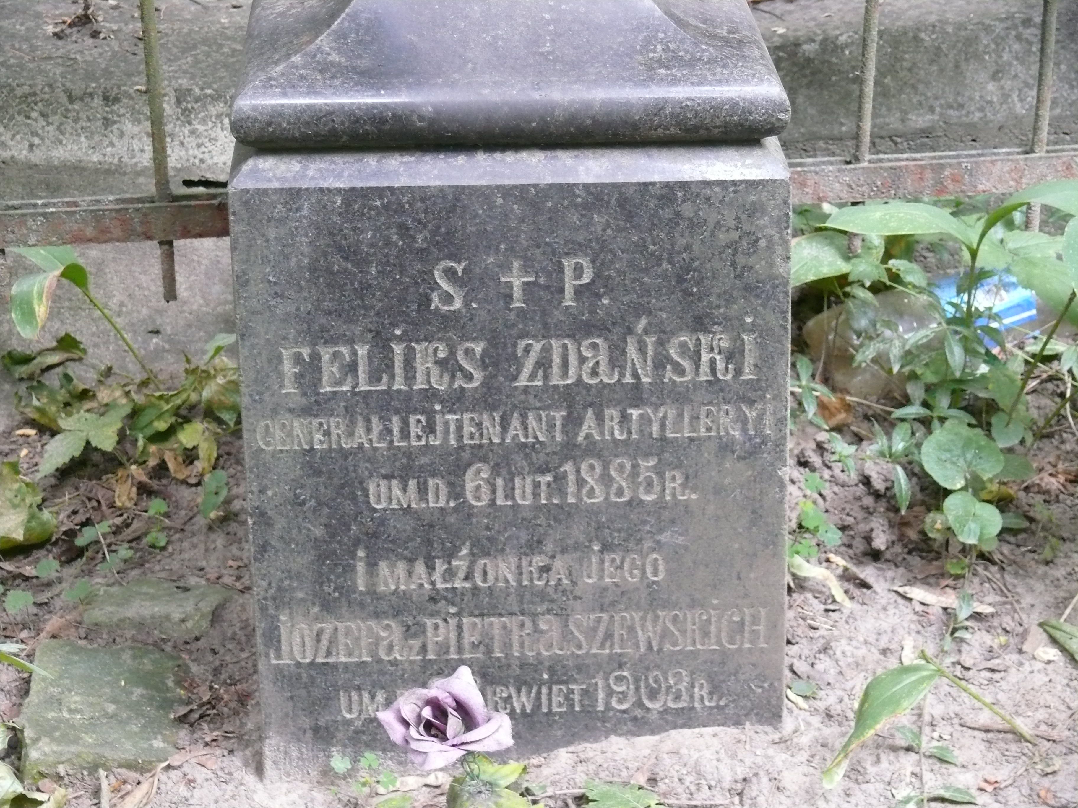 Napis z nagrobka Feliksa i Józefy Zdańskich