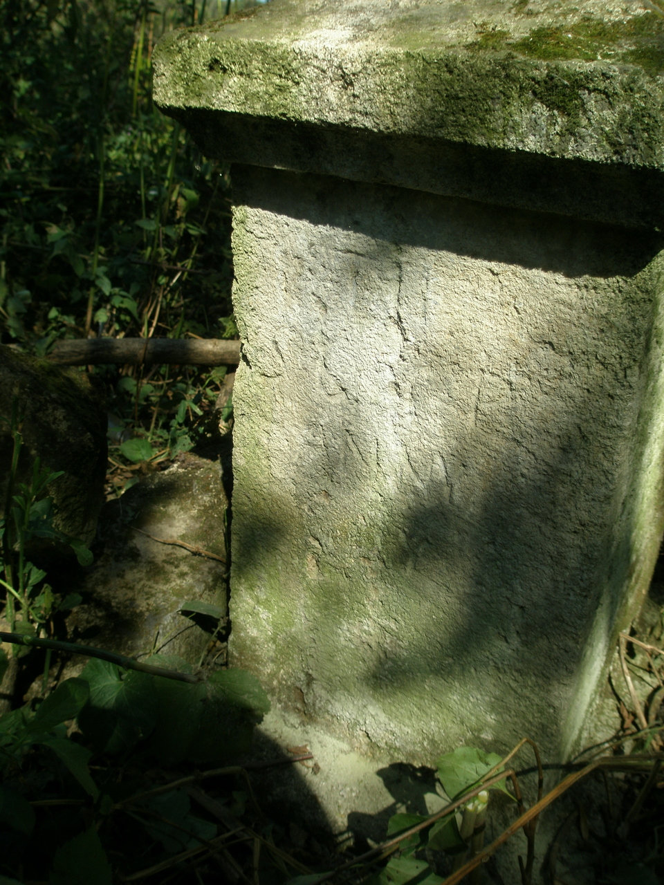 Tombstone of Anna [...], Fatty cemetery, as of 2008