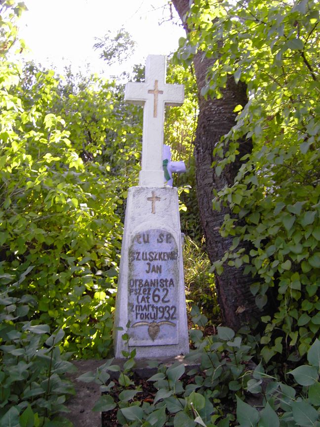 Nagrobek Jana Szuszkiewicza, cmentarz w Uhryńkowcach, stan z 2005