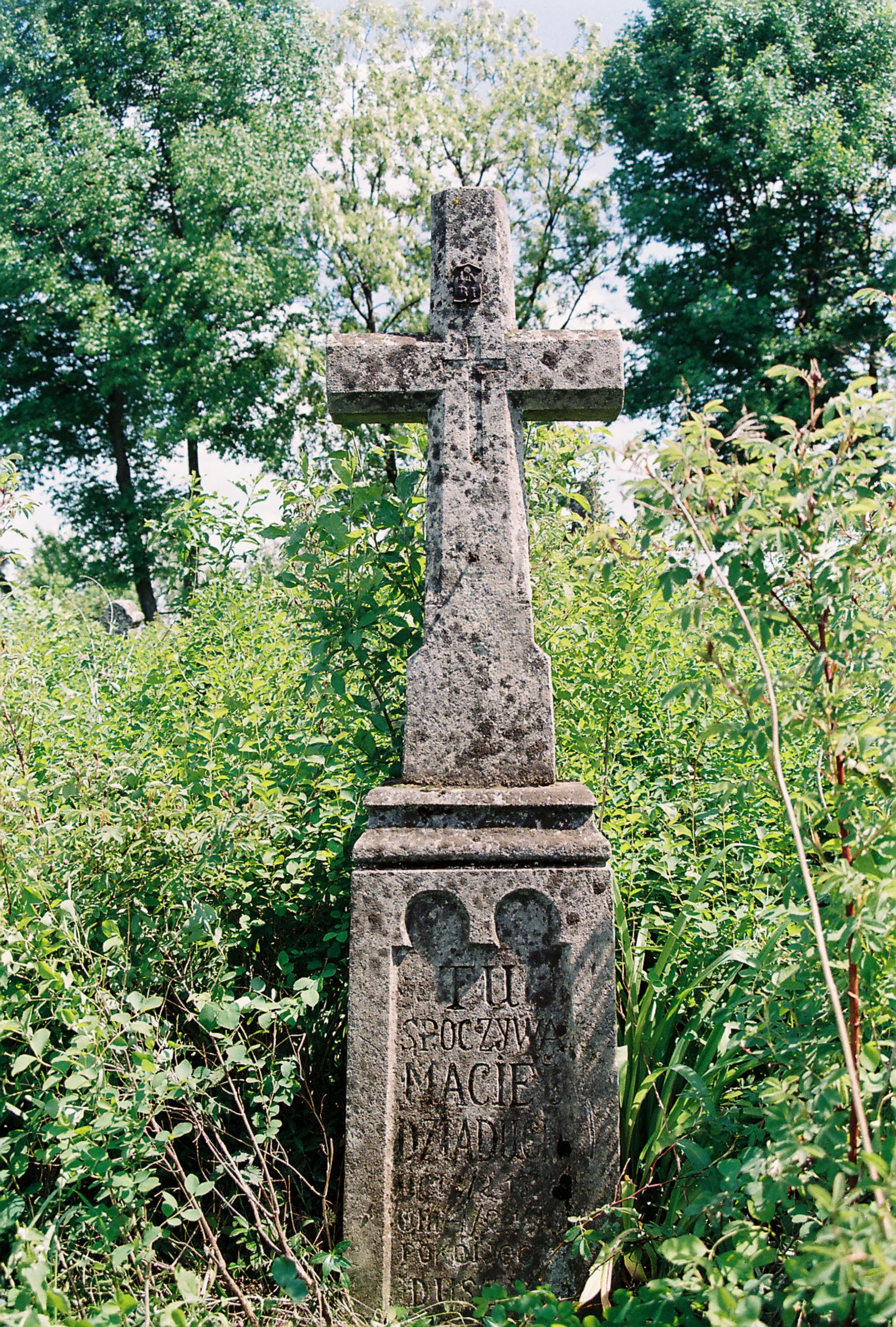 Tombstone of Maciej Dziaduch, Głęboczek cemetery