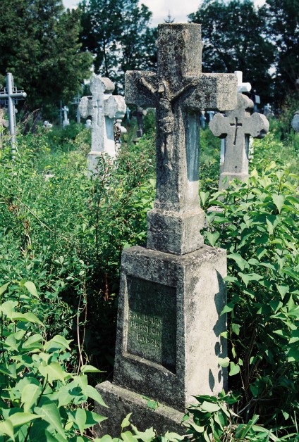 Nagrobek Wojciecha Łozińskiego, cmentarz w Głęboczku, 2004