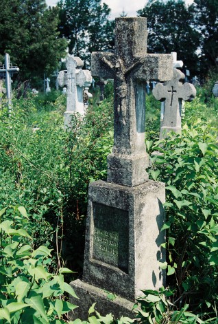 Nagrobek Wojciecha Łozińskiego, cmentarz w Głęboczku, 2004