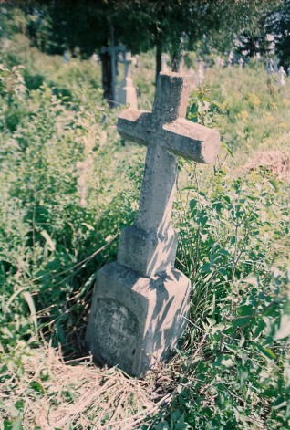 Nagrobek Kazimierza Sołtysa, cmentarz w Głęboczku, 2004