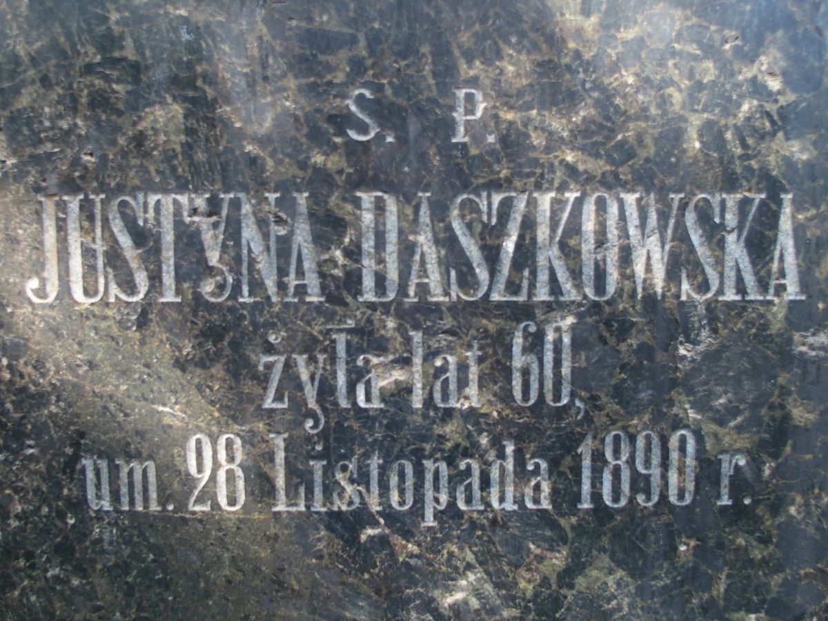 Gravestone inscription of Justyna Daszkowska, Sabina Dmiszewicz, Justyna Dziewanowska, Lucyna Dziewanowska, Maria Dziewanowska