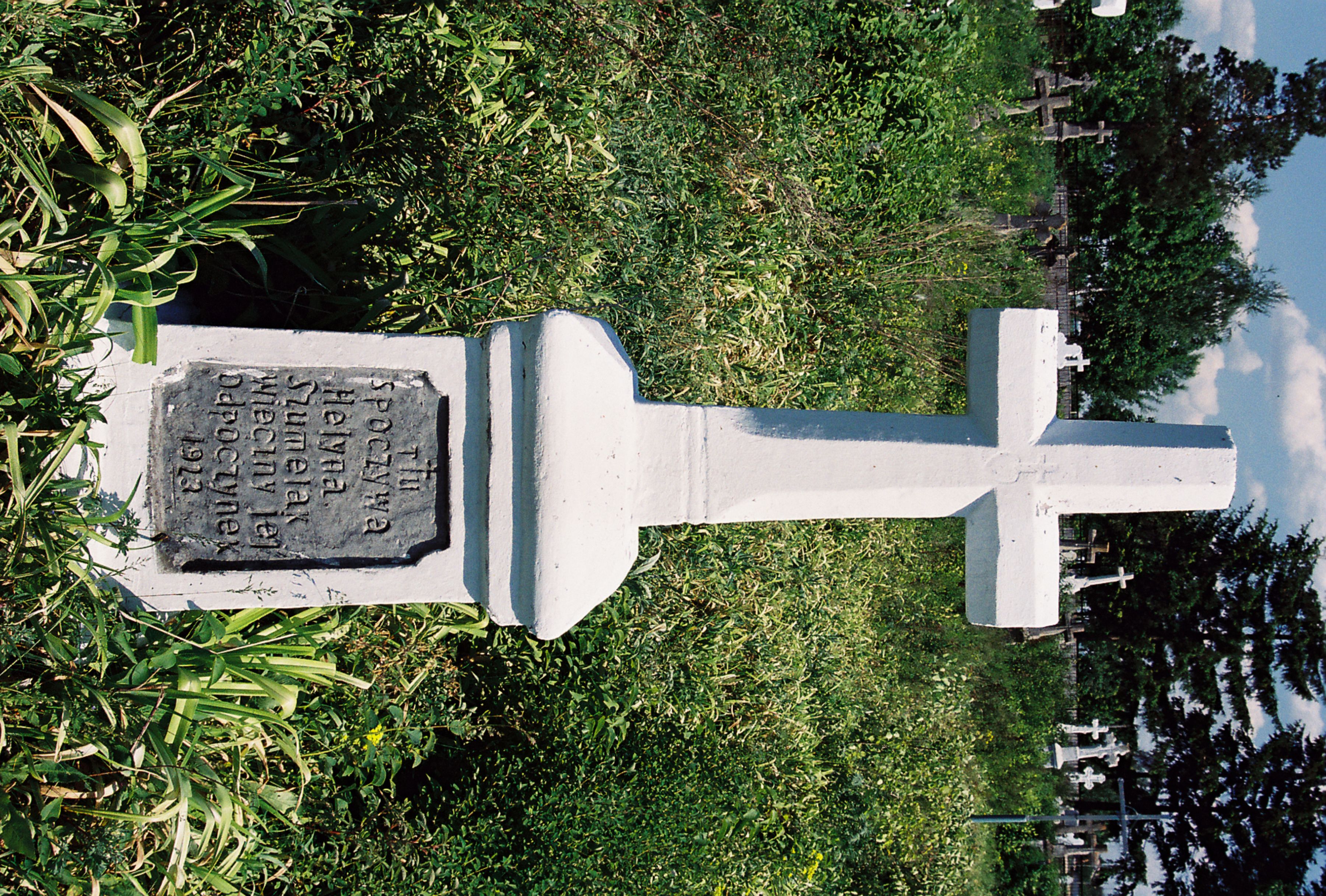 Tombstone of Helena Szumelak, cemetery in Głęboczek, 2004