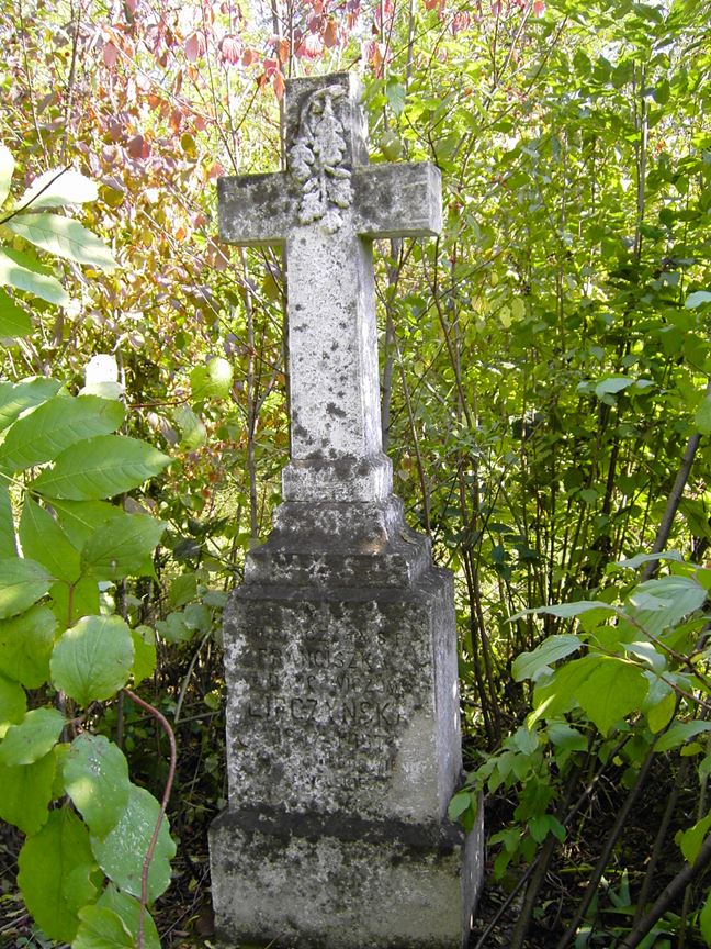 Nagrobek Franciszki Lipińskiej, cmentarz w Popowcach, stan z 2005