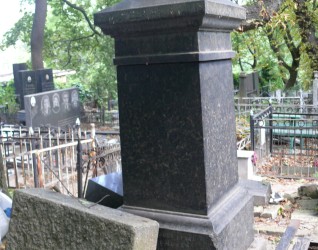 Nagrobek N.N. Głebockiego