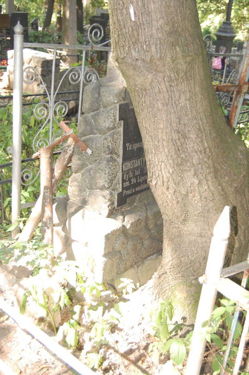 Gravestone of Konstanty Paczkowski