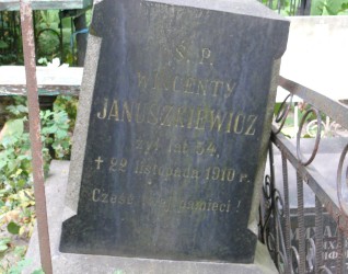 Nagrobek Wincentego Januszkiewicza, cmentarz Bajkowa w Kijowie, stan z 2021
