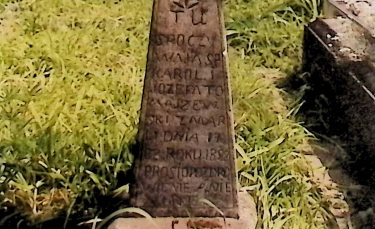 Photo showing Tombstone of Józefa and Karol Tomaszewski