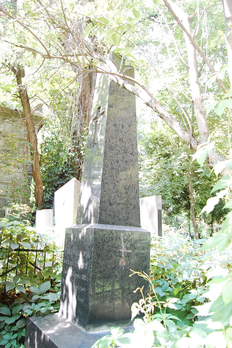 Tombstone of Felix Vynarovsky, Baykova cemetery, Kyiv, as of 2021