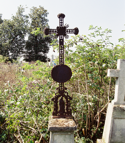 Nagrobek Eleonory Czerneckiej, cmentarz w Skale nad Zbruczem, stan z 2004 r.