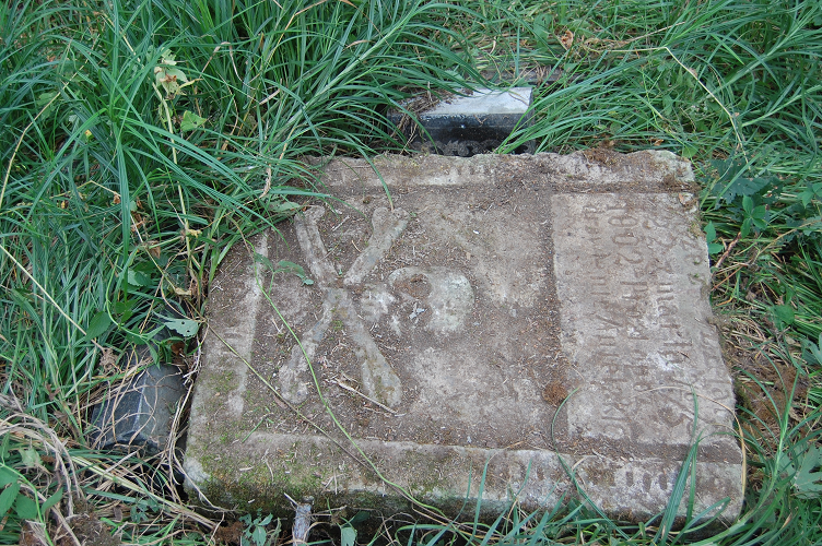 Tombstone of Józefa Masiner, Zaleszczyki cemetery, as of 2019.