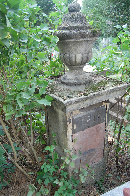 Tombstone of Maria [...], Zaleszczyki cemetery, as of 2019.