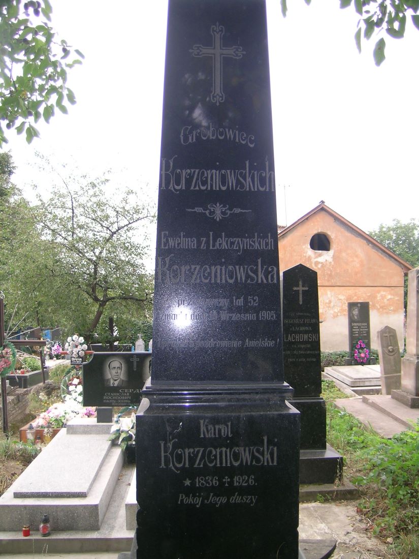 Tombstone of Ewelina and Karol Korzeniowski, Zaleszczyki cemetery, as of 2019.