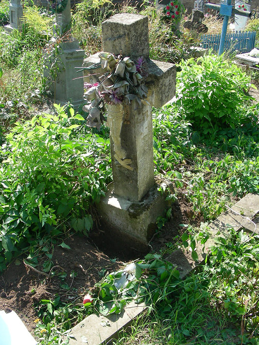 Tombstone of Elijah Kozlowski, Zaleszczyki cemetery, as of 2019.