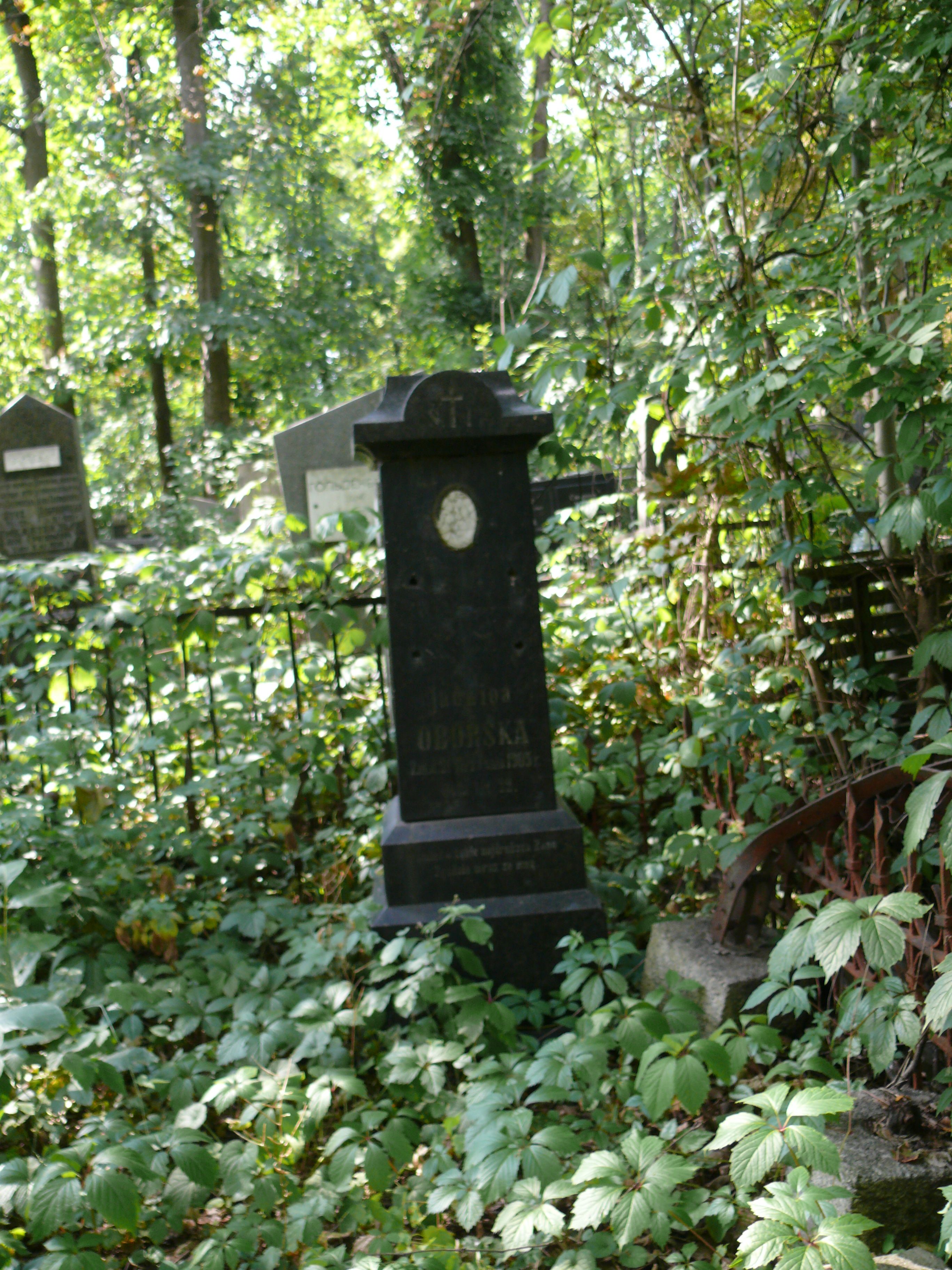 Nagrobek Jadwigi Oborskiej, cmentarz Bajkowa w Kijowie, stan z 2021