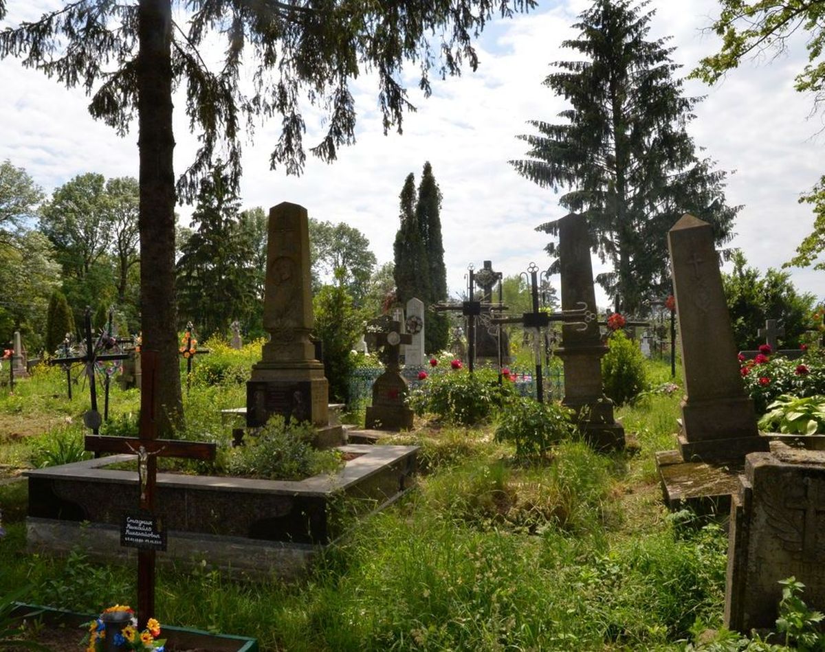 Cmentarz w Baworowie