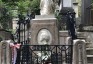 Fotografia przedstawiająca Tombstone of Frédéric Chopin in the Père-Lachaise cemetery in Paris
